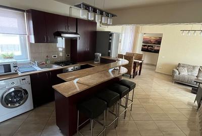 Apartament cu 4 camere decomandat în Central - 2