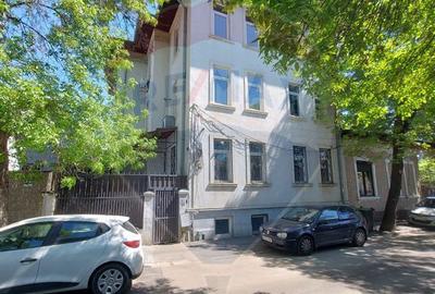 Casă cu 5 camere cu Teren 263 Mp în Obor - 9