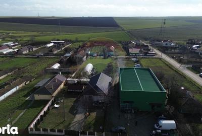 Spațiu comercial, de 480 mp, în Central - 4