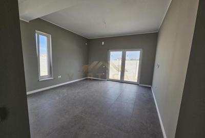 Casă cu 3 camere cu Teren 370 Mp în Berceni - 3