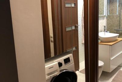Apartament cu 3 camere decomandat în Titan - 1