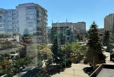Inchiriez apartament 2 camere, central, Pite?ti strada I.C.Bratianu