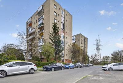 Apartament cu 5 camere semidecomandat în Malul Mureșului