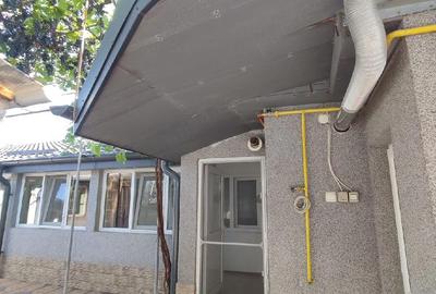 Casă cu 4 camere cu Teren 194 Mp în Central - 10