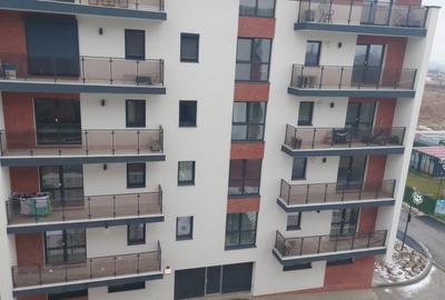 Apartament cu 3 camere decomandat în Galata - 1