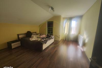 Casă cu 4 camere în Central - 3