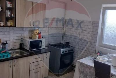 Casă cu 6 camere cu Teren 1000 Mp în Central - 3