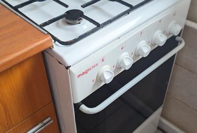 VANZARE GARSONIERA - 3