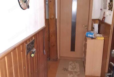 3 camere decomandat vedere pe 2 parti CENTRALA zona Dambovita - 3