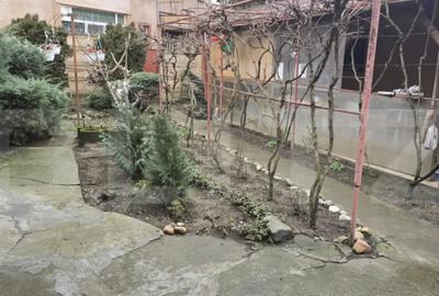 Casă cu 6 camere cu Teren 444 Mp în Nord - 9