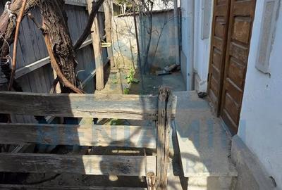 Casă cu 5 camere cu Teren 257 Mp în Brestei - 2