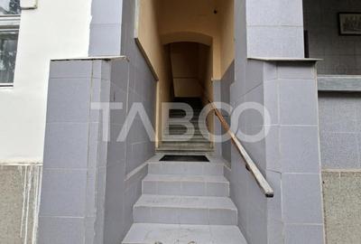 Apartament complet renovat 2 camere garaj acces auto Centru Istoric - 14