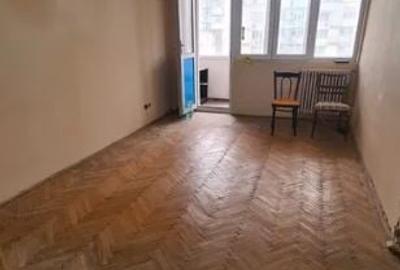 Apartament cu 2 camere semidecomandat în Iancului