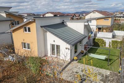 Casa mobilata utilata cartier Izvor Tarlungeni Brasov - 17