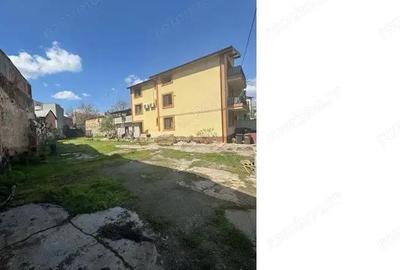 Teren de 700 mp, în Tineretului - 2