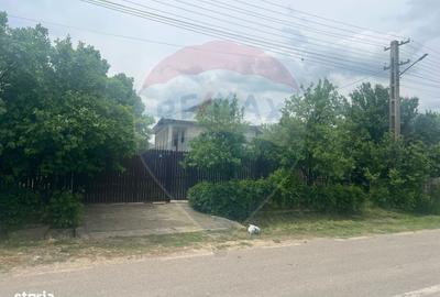 Casă cu 4 camere în Bogza - 17