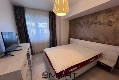 Apartament cu 3 camere semidecomandat, mobilat în Tractorul - 3