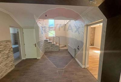 Casa / Vila cu 5 camere de vanzare in ILBA - 13