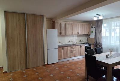 Apartament cu 3 camere semidecomandat, mobilat în Florești - 3