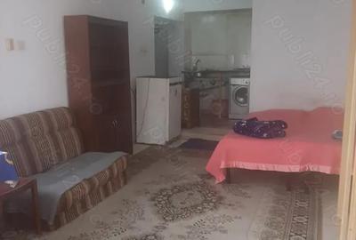 Garsonieră decomandată în Colentina