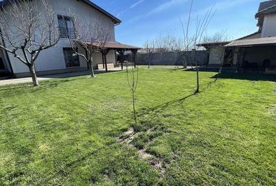 Casă cu Canalizare în Dumbrăvița
