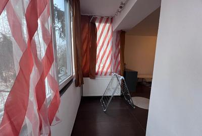 Apartament cu 2 camere semidecomandat în Gojdu