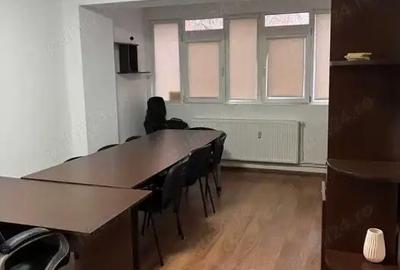 Apartament cu 3 camere decomandat în Central - 5