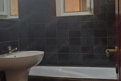 Apartament 3 cam Nae Leonard ,et 2 Apartament 3 cam Nae Leonard ,et 2 - 3