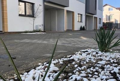 Casă cu 4 camere în Tunari