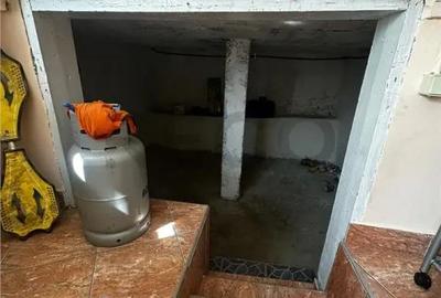 Casă cu 3 camere cu Teren 415 Mp în Beiuș - 9