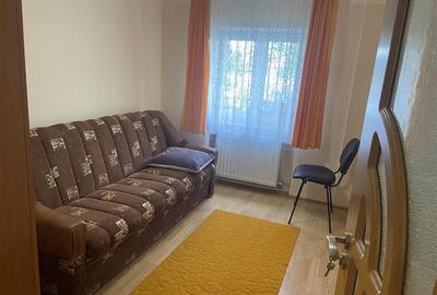 Apartament cu 3 camere decomandat, mobilat în Central - 16