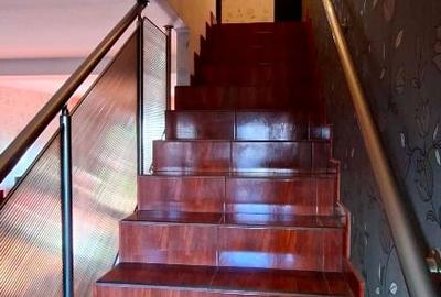 Vila Tunari, cartierul Scriitorilor, mobilata si utilata cu materiale premium - 15