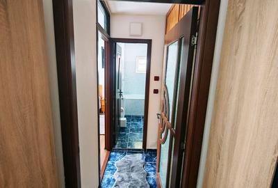 Apartament cu 2 camere semidecomandat în Micro 4 - 7