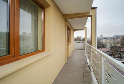 Apartament cu 4 camere decomandat în Centru Civic - 3