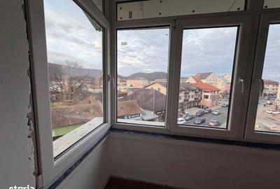 Apartament cu 3 camere în Central - 1