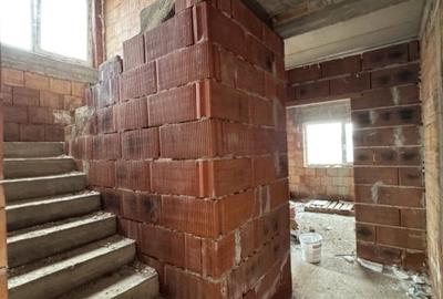 Duplex de vanzare  ,119 mp utili , zona Vivo - 9