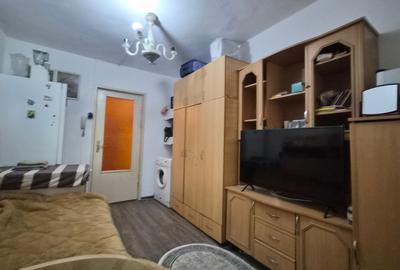 Garsonieră semidecomandată în CET - 16