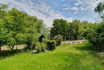 Teren intravilan - 2400 mp - 3 cabane din lemn modulare - Li - 3