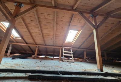 Casa la rosu + acoperis complet - 15