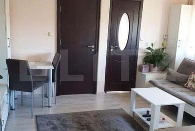 Apartament cu 3 camere semidecomandat în Aradului - 2