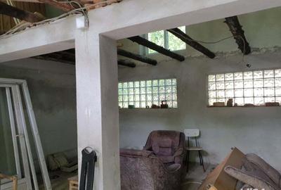 Casă cu 3 camere cu Teren 3290 Mp în Drănic - 3