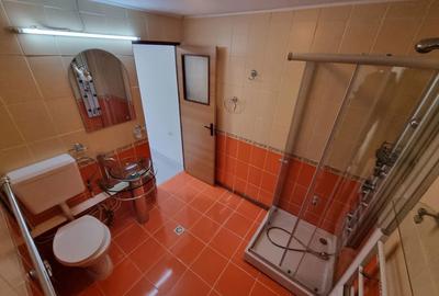 Casă cu 4 camere în Central - 6