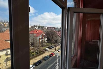 Apartament cu 3 camere decomandat, mobilat în Ultracentral - 2