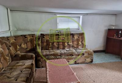 Proprietate spre vanzare,  formata din 2 case suprafata totala 440 mp - 16