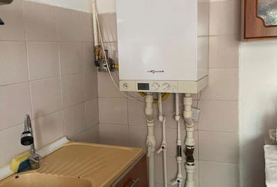 Casă cu 6 camere cu Teren 454 Mp în Central - 2