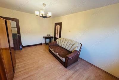 Apartament cu 3 camere semidecomandat în Central - 8