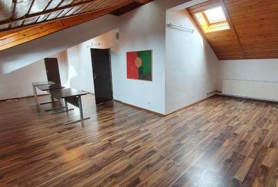 Casă individuală cu 6 camere cu Canalizare în Barbu Văcărescu - 9