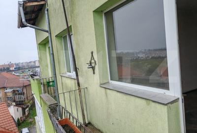 Apartament de vanzare cu 3 camere, 69 mp, zona Str. Botizului - 7