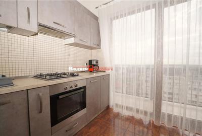 Apartament cu 3 camere decomandat în Nufărul - 7