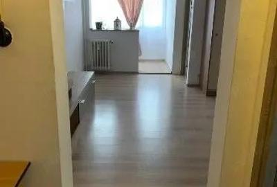 Garsoniera dristor-metrou la scara blocului-modern - 1